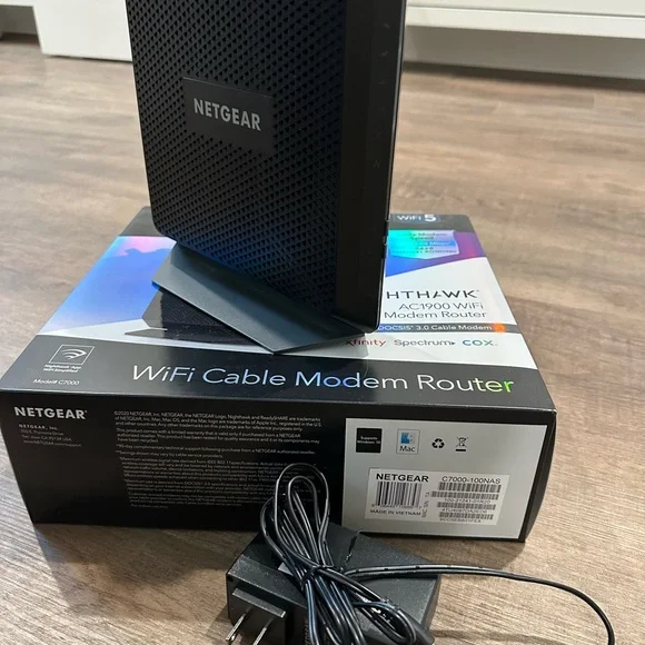 Netgear Nighthawk AC1900 Cable Modem Router - Picture 4 of 7